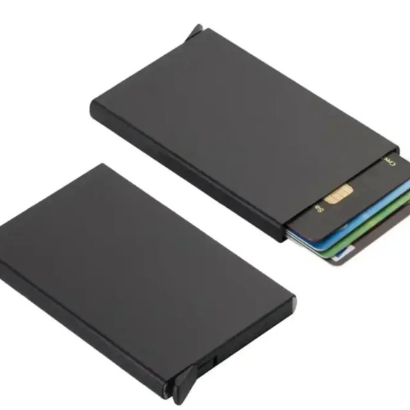 🎁FREEw/Purchase |  M Monogram with Flower Slim Pop Up Card Holder Wallet - NWOT - Picture 3 of 16